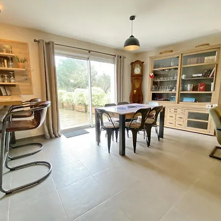 Holiday home Jasmin Maison A L'oree D'un Bois Classe La Flotte