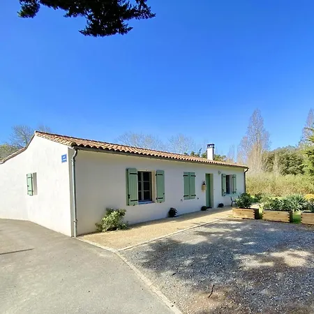 Jasmin Maison A L'oree D'un Bois Classe Holiday home